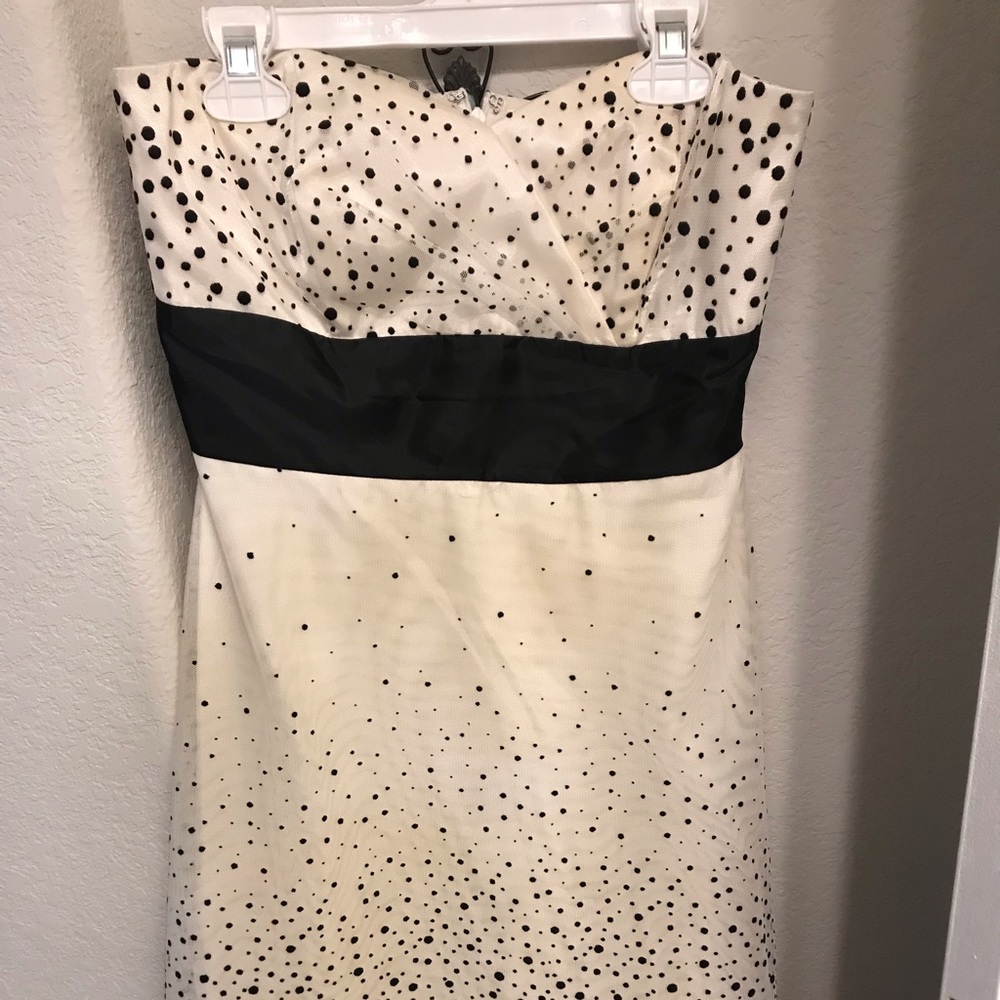 White House Black Market Midlength Strapless Dress